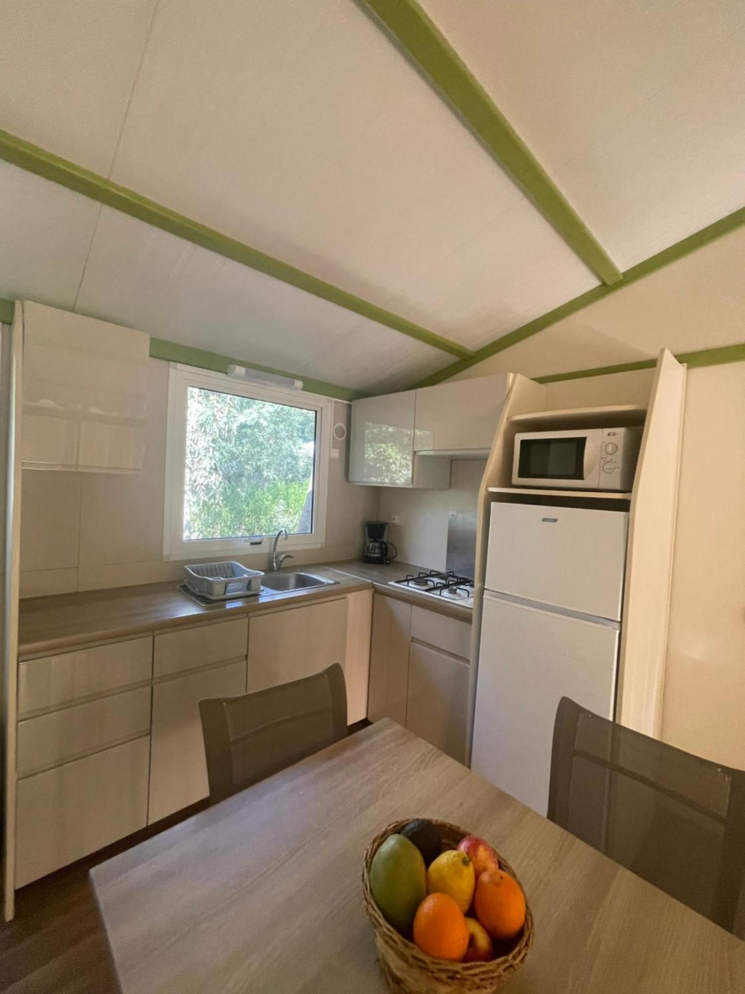 Camping La Cle Des Champs Calvi  Bagian luar foto
